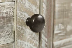 Artisans Media Console In Oak, 50 Inch