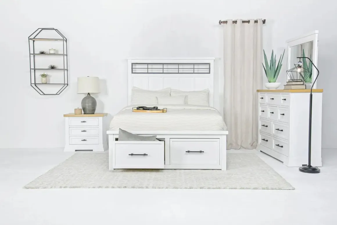 Ashbryn Mirror In White