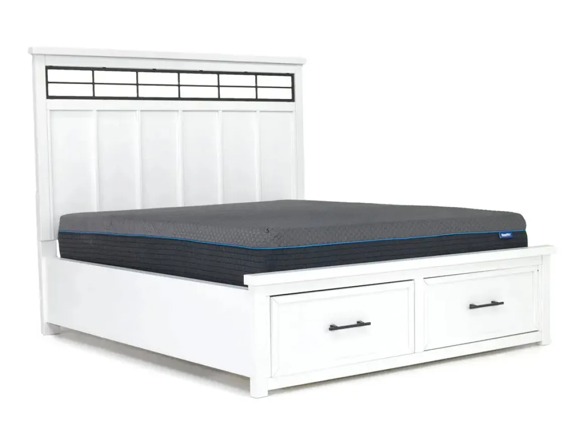 Ashbryn Storage Bed In White, Queen
