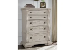 Bruchandi Chest In Antique White