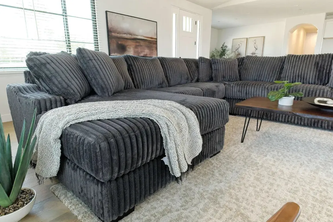 Casper 4 Piece Xl Loveseat Chaise Sectional In Pony Slate, Left Facing