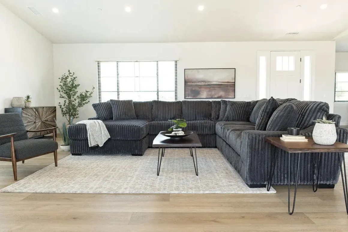 Casper 4 Piece Xl Loveseat Chaise Sectional In Pony Slate, Left Facing
