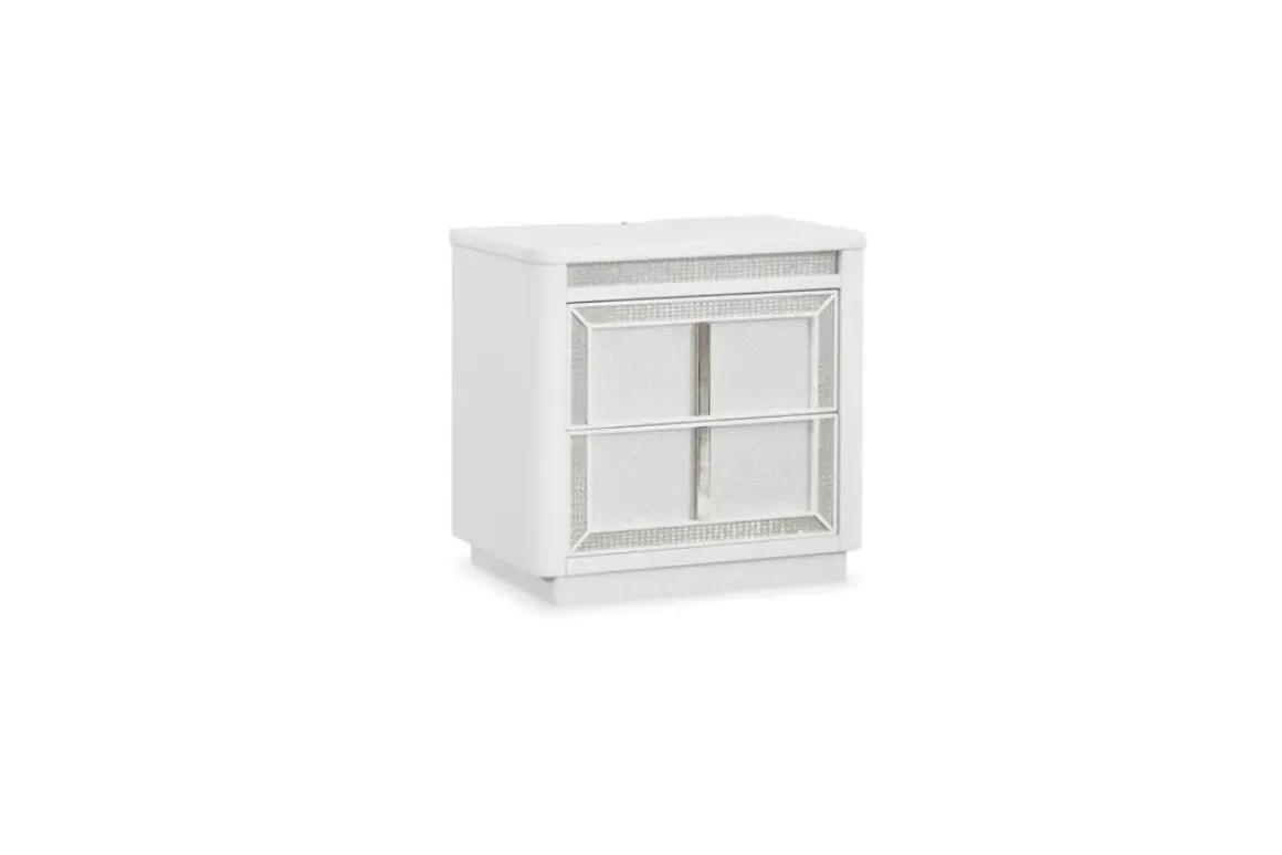 Chalanna Nightstand In White
