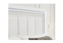 Chalanna Storage Bed In White, Queen