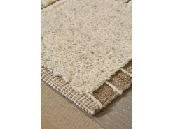 Clayman Rug In Beige/Brown, 5x7
