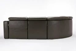 Cove 5 Piece 2 Power Sectional In Gray Leather