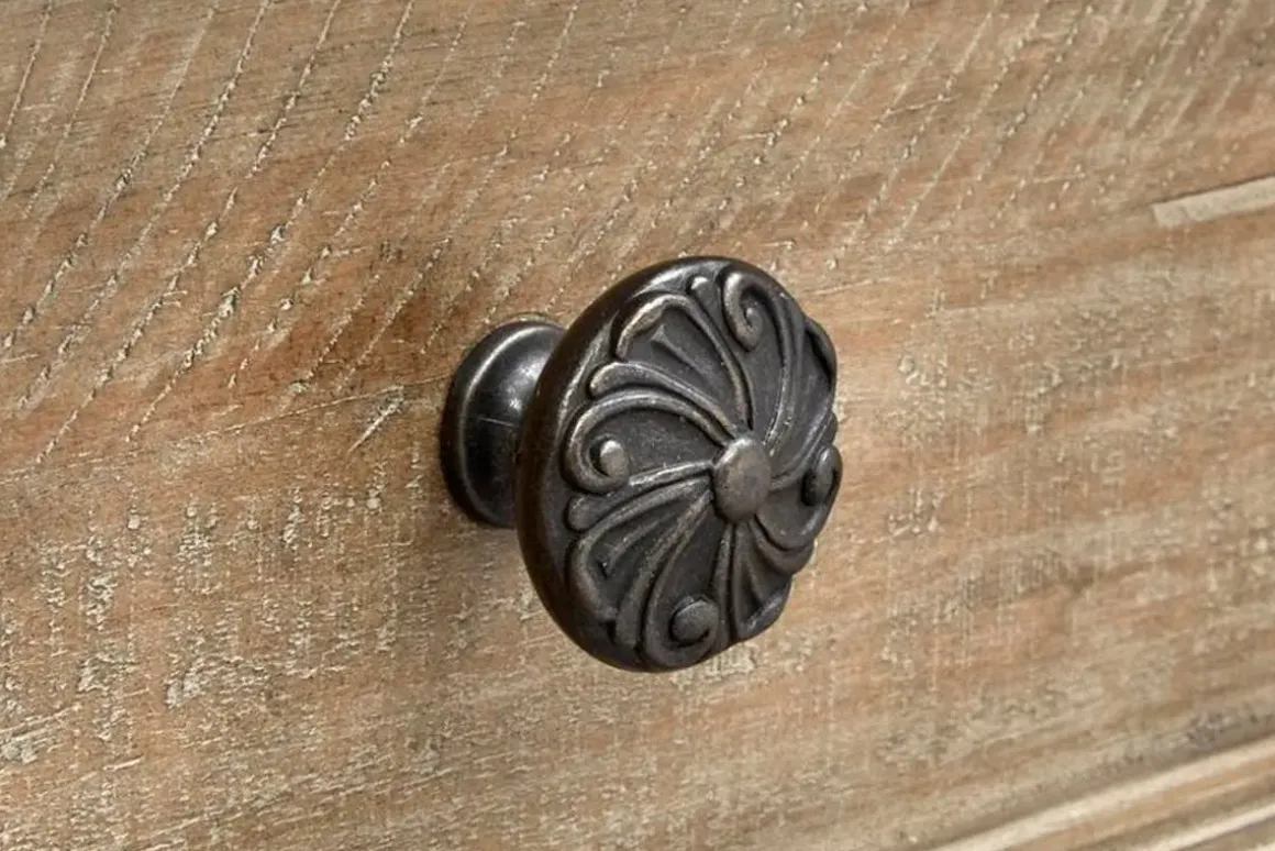 Durango Chest In Willadeene