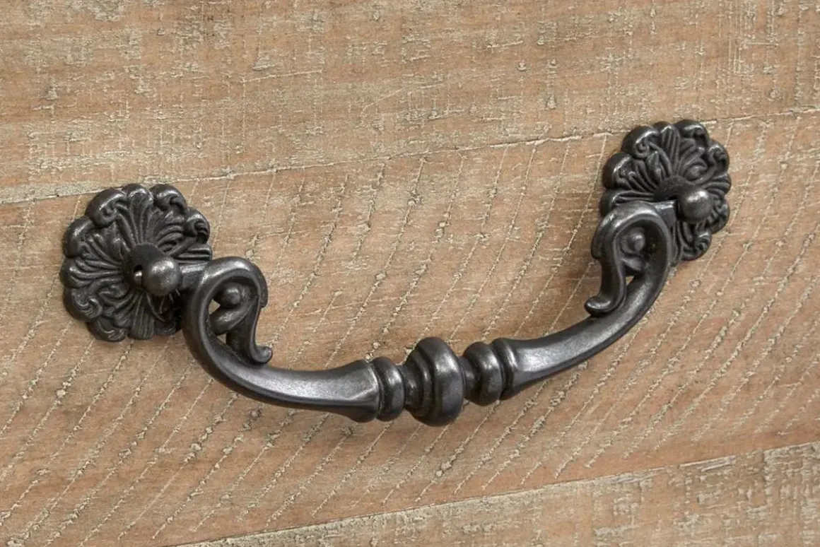 Durango Chest In Willadeene