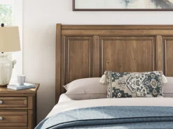 Feddinger Sleigh Bed With Storage In Medium Brown, Queen