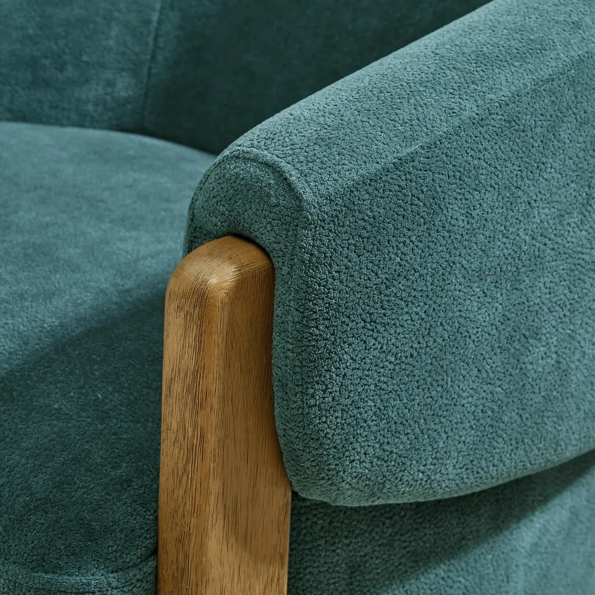 Finley Swivel Chair In Rust