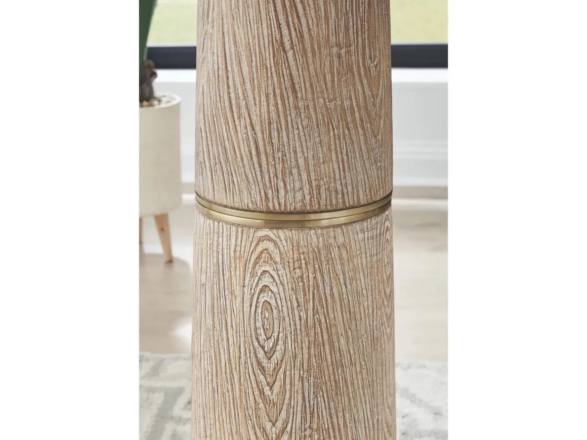 Gasparleigh Floor Lamp In Natural Brown