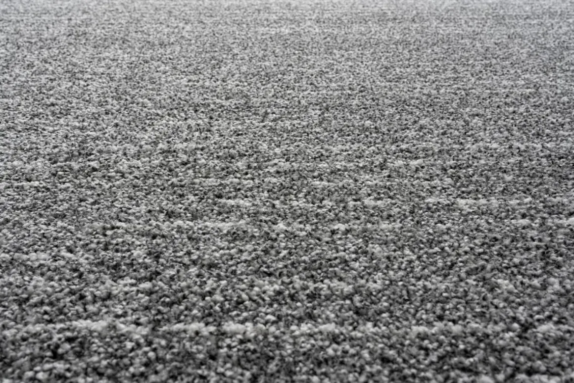 Granada Brisa Rug In Gray, 5’ X 8’