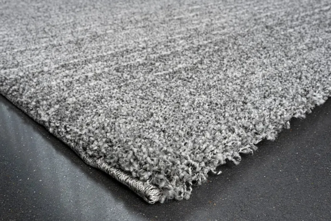 Granada Brisa Rug In Gray, 5’ X 8’