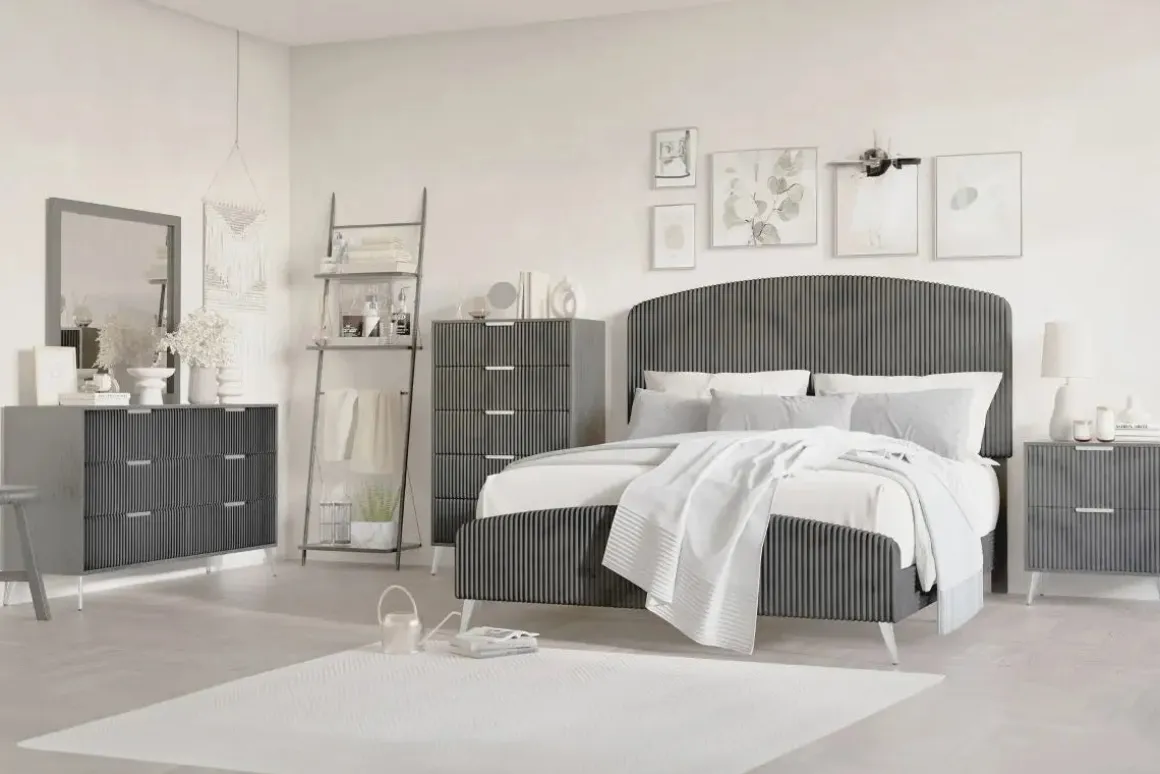 Kailani Upholstered Panel Bed In Black, Queen