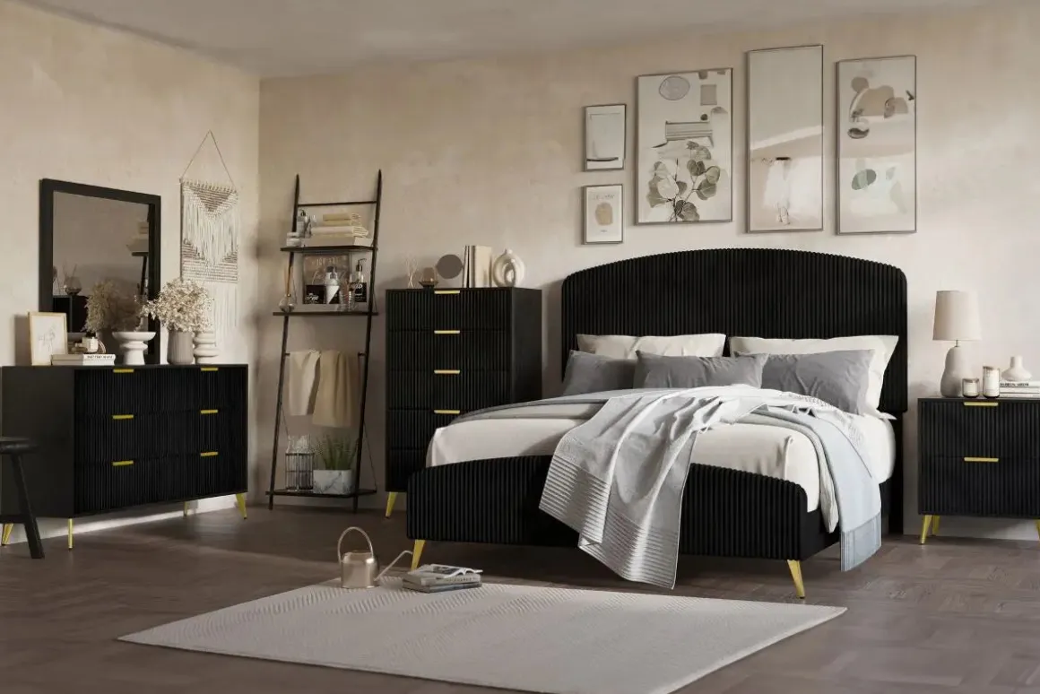 Kailani Upholstered Panel Bed In Black, Queen