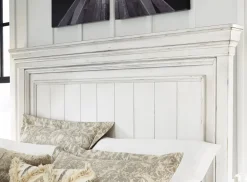 Kanwyn Panel Bed In White Wash, Queen