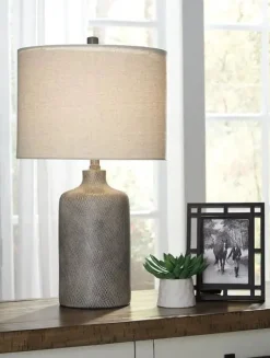 Linus Table Lamp