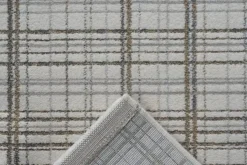 London Court Rug In Beige/Gray/Ivory, 5’ X 7’