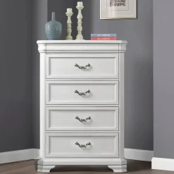 Lyndhurst Chest In Walnut