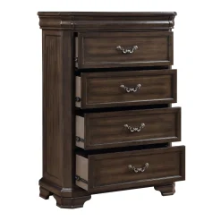 Lyndhurst Chest In Walnut