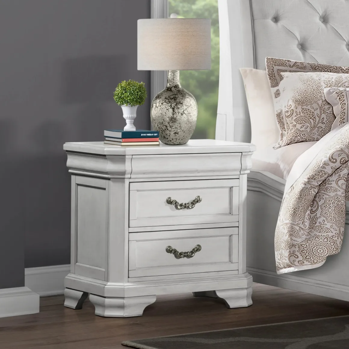 Lyndhurst Nightstand In Walnut