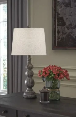 Mair Table Lamp