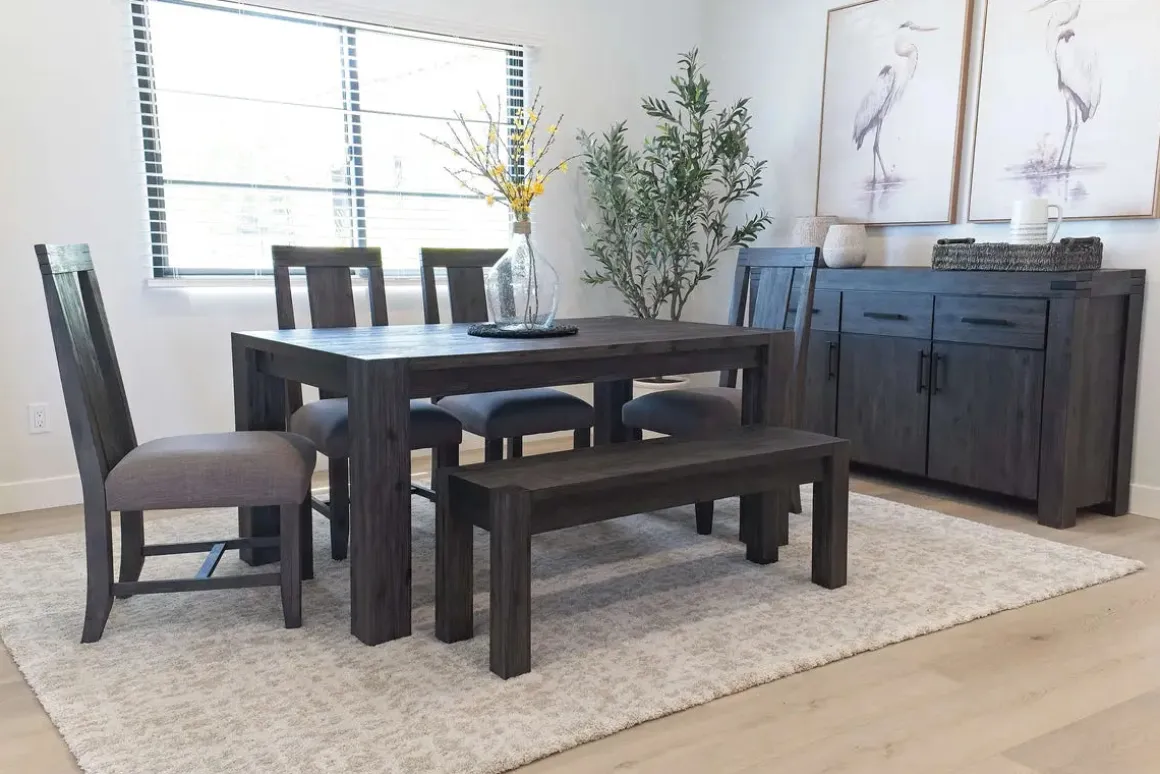 Meadow Extendable Dining Table In Brown
