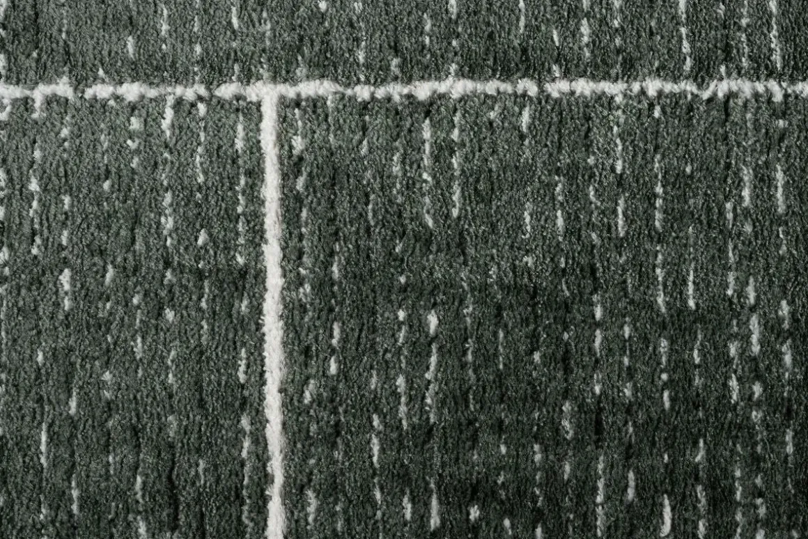 Nube Drift Rug In Forest Green, 5’ X 7’