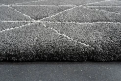 Nube Halo Rug In Anthracite/Ivory, 5’ X 8’