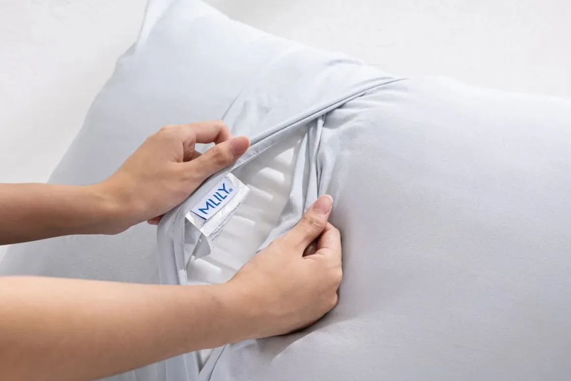 Soft Washed Down Alternative Comforter In Gray, Queen