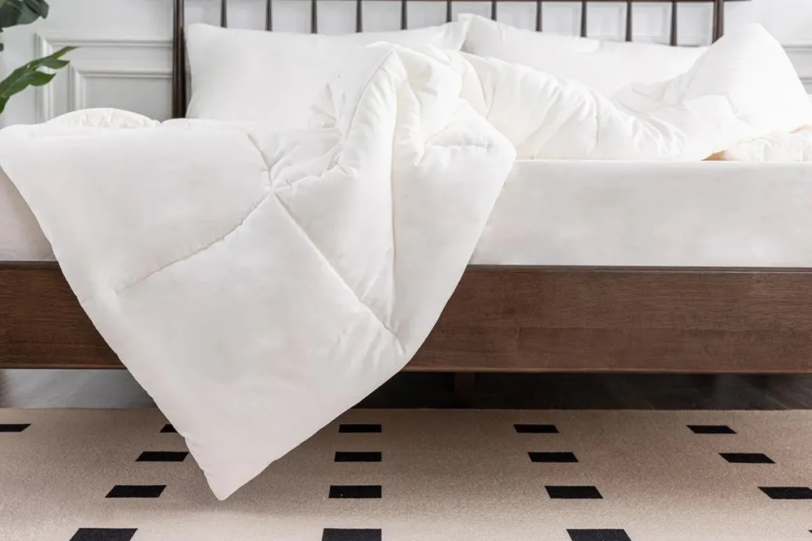 Soft Washed Down Alternative Comforter In Gray, Queen