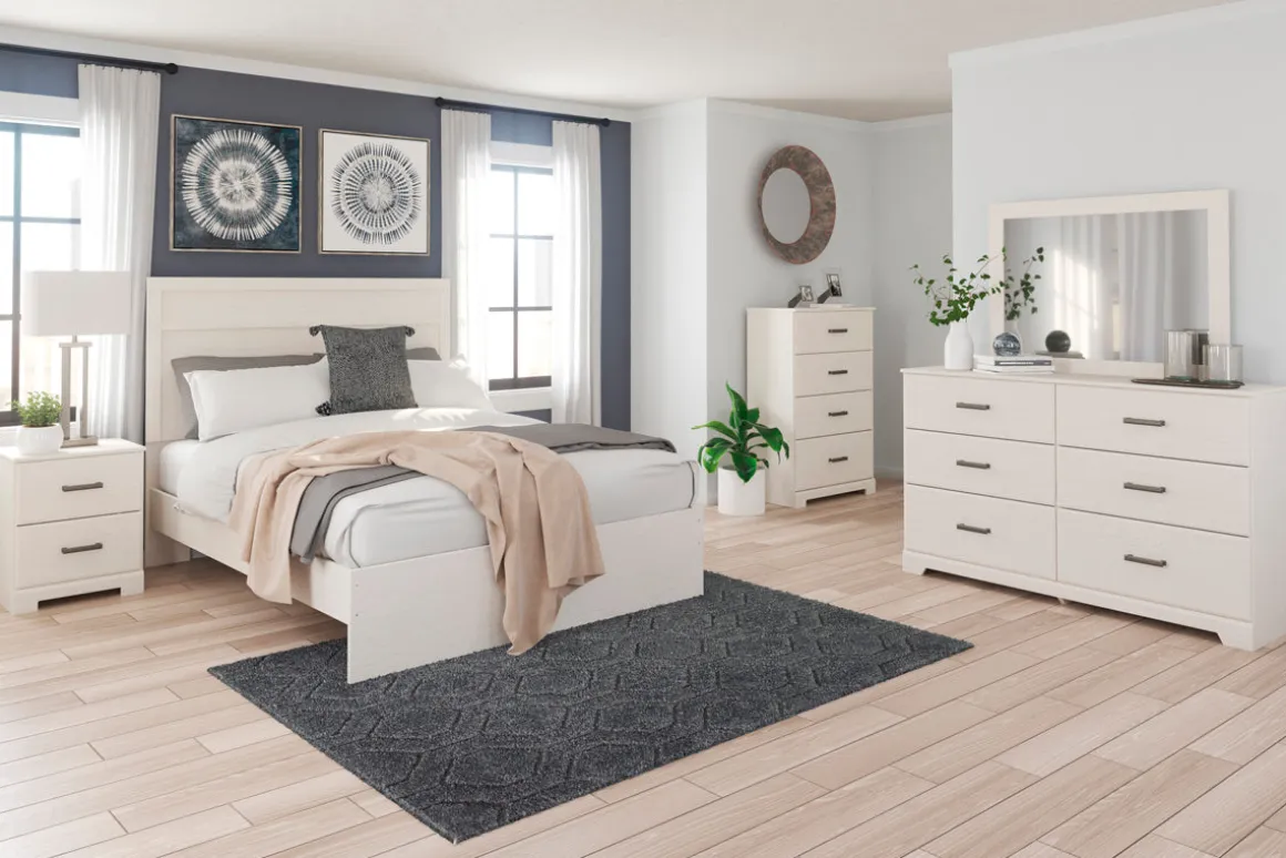 Stelsie Panel Bed In Gray, Full