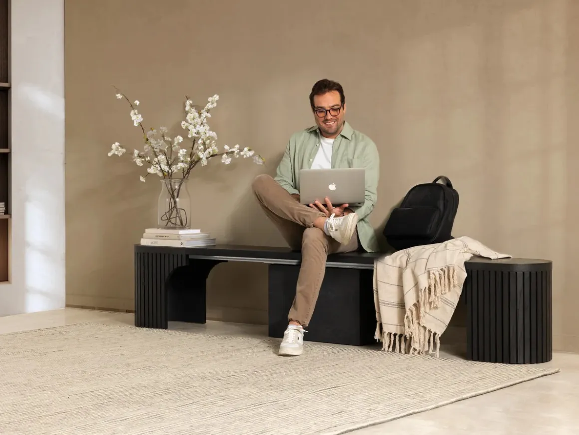 Transformer Round Extendable Dining Bench In Smoked Hickory Dark Gray