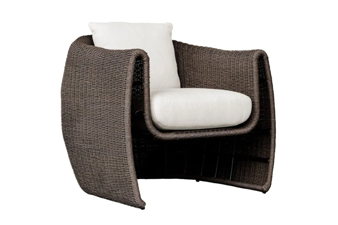 Tropic Outdoor Lounge Chair In Brown