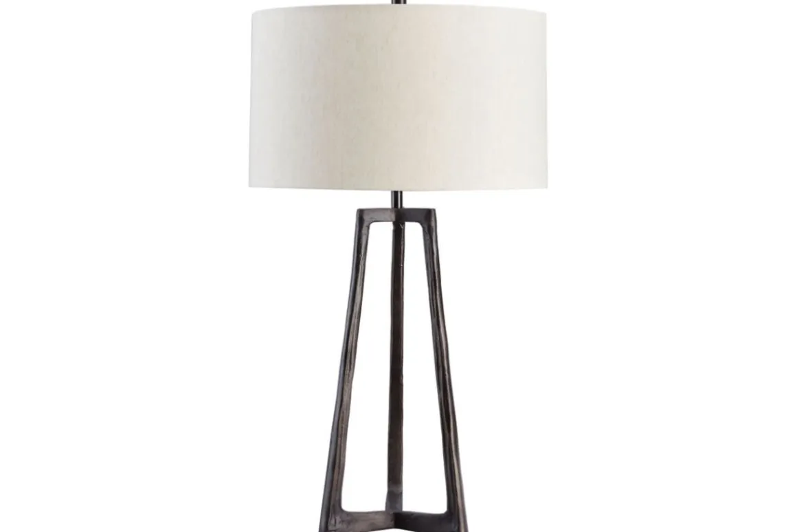 Wynlett Table Lamp